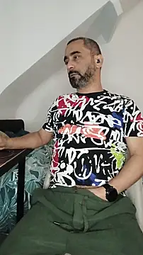 Snapshot of masterskorp chatting on 03-01-26, 08:44 masterskorp online show from 03-01-26, 08:44