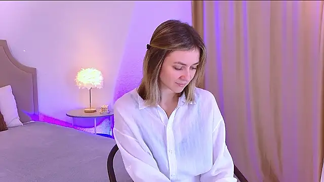 Snapshot of EmeraldGlow chatting on 01-17-26, 02:55 EmeraldGlow online show from 01-17-26, 02:55