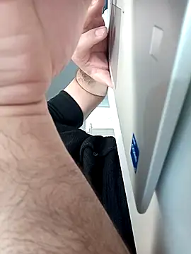 kingmiko12 online show from 04-28-26, 07:57