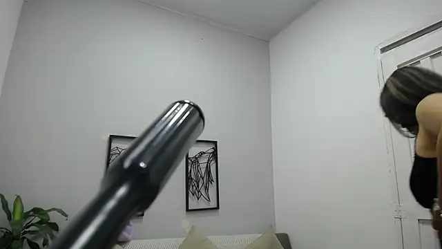 Snapshot of ElenaWatsonn chatting on 01-07-26, 07:27 ElenaWatsonn online show from 01-07-26, 07:27