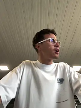 Latin Paisa Boy online show from 04-24-26, 04:53