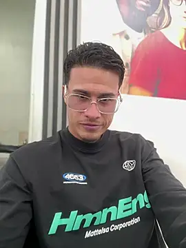 Snapshot of Latin_Paisa_Boy chatting on 07-21-26, 09:06 Latin Paisa Boy online show from 07-21-26, 09:06
