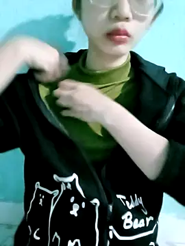 Snapshot of damsun_22 chatting on 02-18-26, 06:59 damsun 22 online show from 02-18-26, 06:59