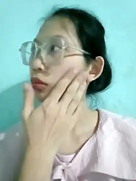 Snapshot of damsun_22 chatting on 02-23-26, 01:08 damsun 22 online show from 02-23-26, 01:08