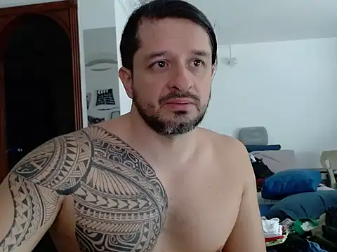 gonzzohunterr online show from 06-11-26, 06:28