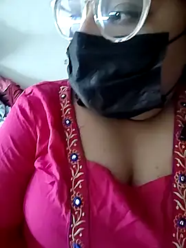 Snapshot of MaggieTelugu-15 chatting on 04-06-26, 06:25 MaggieTelugu-15 online show from 04-06-26, 06:25