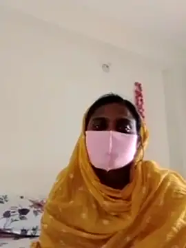 Snapshot of Hot_Sweety02 chatting on 02-20-26, 09:00 Hot Sweety02 online show from 02-20-26, 09:00