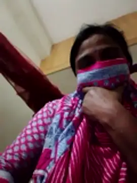 Snapshot of Hot_Sweety02 chatting on 03-10-26, 01:27 Hot Sweety02 online show from 03-10-26, 01:27