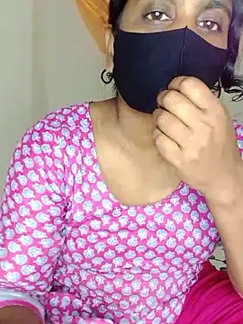 Snapshot of Hot_Sweety02 chatting on 03-11-26, 01:33 Hot Sweety02 online show from 03-11-26, 01:33