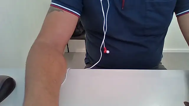 Snapshot of Moreno_Casado_Safado chatting on 06-29-26, 09:26 Moreno Casado Safado online show from 06-29-26, 09:26