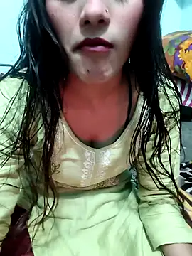 Snapshot of Yours-Zeenat chatting on 01-14-26, 12:22 Yours-Zeenat online show from 01-14-26, 12:22