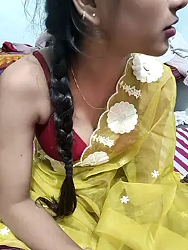 Snapshot of Yours-Zeenat chatting on 02-07-26, 09:18 Yours-Zeenat online show from 02-07-26, 09:18