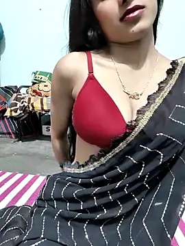 Snapshot of Yours-Zeenat chatting on 02-17-26, 09:06 Yours-Zeenat online show from 02-17-26, 09:06