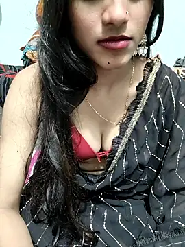 Snapshot of Yours-Zeenat chatting on 02-17-26, 09:10 Yours-Zeenat online show from 02-17-26, 09:10