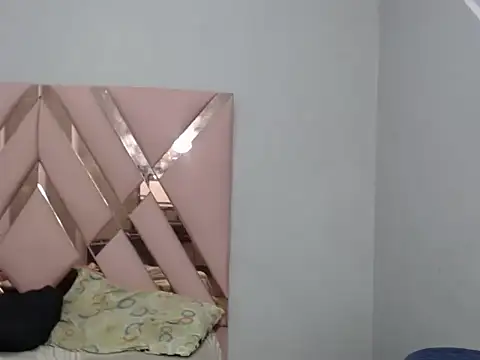 Snapshot of latina_ts_july chatting on 02-21-26, 07:53 latina ts july online show from 02-21-26, 07:53