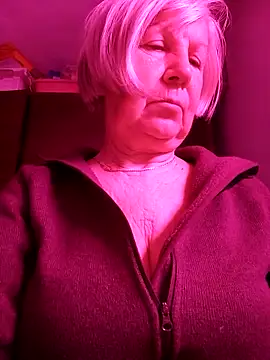 Snapshot of KlaudiaDarling chatting on 01-08-26, 06:37 KlaudiaDarling online show from 01-08-26, 06:37