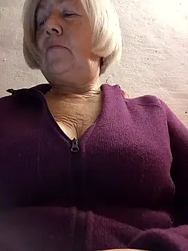 Snapshot of KlaudiaDarling chatting on 01-09-26, 07:37 KlaudiaDarling online show from 01-09-26, 07:37