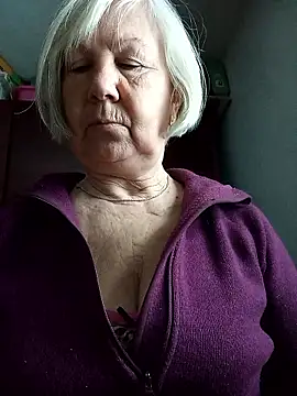 Snapshot of KlaudiaDarling chatting on 01-14-26, 08:31 KlaudiaDarling online show from 01-14-26, 08:31