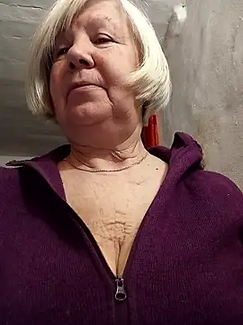 Snapshot of KlaudiaDarling chatting on 01-14-26, 08:47 KlaudiaDarling online show from 01-14-26, 08:47