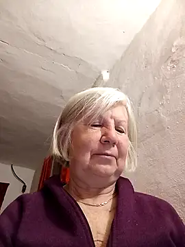 Snapshot of KlaudiaDarling chatting on 02-17-26, 03:25 KlaudiaDarling online show from 02-17-26, 03:25