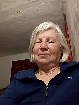 Snapshot of KlaudiaDarling chatting on 03-07-26, 03:03 KlaudiaDarling online show from 03-07-26, 03:03