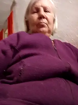 Snapshot of KlaudiaDarling chatting on 03-11-26, 03:51 KlaudiaDarling online show from 03-11-26, 03:51