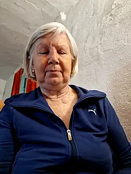KlaudiaDarling online show from 04-28-26, 02:55