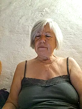 KlaudiaDarling online show from 07-22-26, 02:03