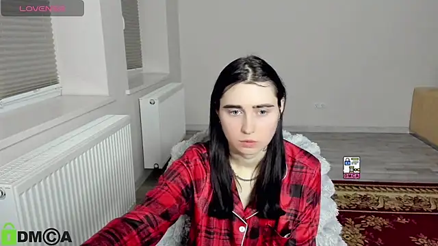 Snapshot of KrissLimada chatting on 03-12-26, 09:43 KrissLimada online show from 03-12-26, 09:43