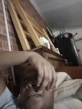 Snapshot of Julio_Don_Dada chatting on 02-27-26, 10:32 Julio Don Dada online show from 02-27-26, 10:32