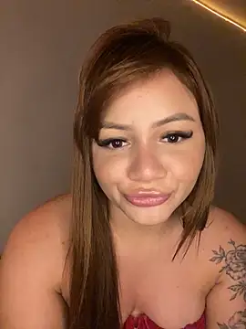 Snapshot of Isisbennett chatting on 04-16-26, 09:39 Isisbennett online show from 04-16-26, 09:39