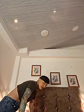 kat paradise online show from 04-24-26, 11:45