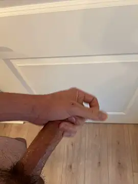 Snapshot of jasons1234 chatting on 04-05-26, 02:58 jasons1234 online show from 04-05-26, 02:58