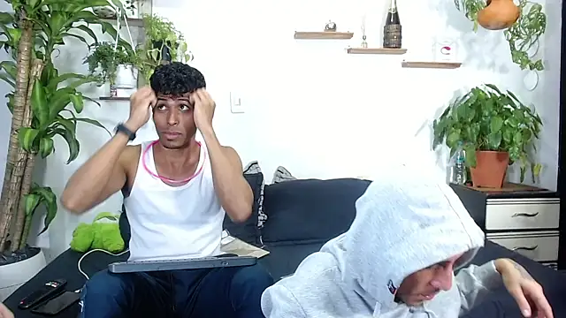 Snapshot of Interracial_Snow_Bunny chatting on 02-13-26, 11:12 Interracial Snow Bunny online show from 02-13-26, 11:12