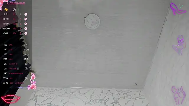 Snapshot of Lunahot68 chatting on 03-15-26, 03:23 Lunahot68 online show from 03-15-26, 03:23