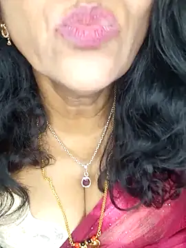 Snapshot of Maya_kannada chatting on 01-18-26, 12:14 Maya kannada online show from 01-18-26, 12:14