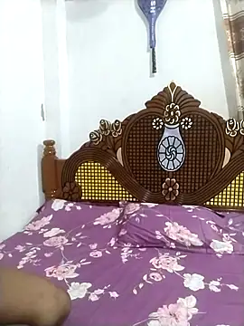 sumi couele18 online show from 04-12-26, 06:02