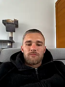 Benjamiinlt online show from 05-02-26, 11:48