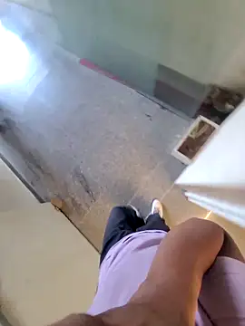 jerryrooh69 online show from 04-28-26, 07:24