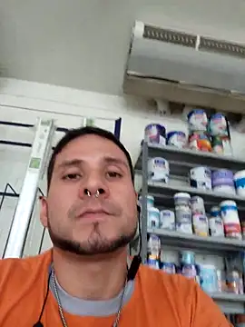 Snapshot of Brokkenwolf chatting on 03-26-26, 06:24 Brokkenwolf online show from 03-26-26, 06:24