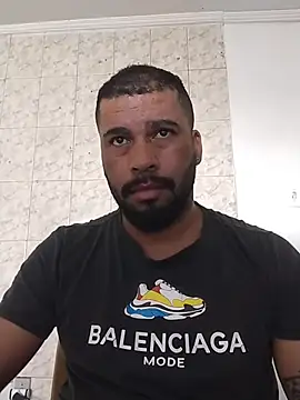 Snapshot of saintmorenobrag chatting on 01-06-26, 05:05 saintmorenobrag online show from 01-06-26, 05:05