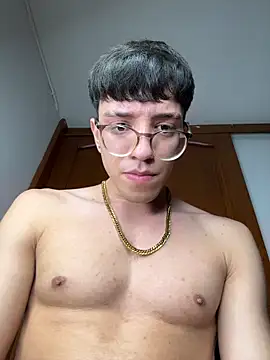 ArthurDavies  online show from 02-25-26, 09:19