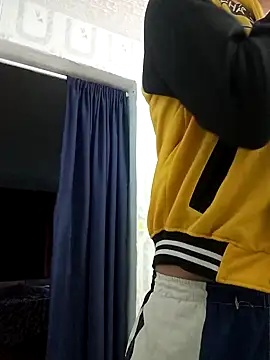 Snapshot of Andy_Kein chatting on 03-08-26, 02:32 Andy Kein online show from 03-08-26, 02:32