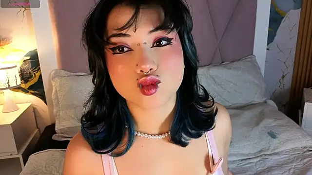 Snapshot of Sienna_Desiree chatting on 07-12-26, 04:03 Sienna Desiree online show from 07-12-26, 04:03