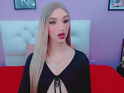 shantal gil online show from 04-17-26, 04:48