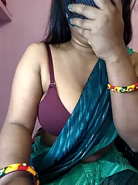 Snapshot of Simmisingh99 chatting on 03-29-26, 01:00 Simmisingh99 online show from 03-29-26, 01:00