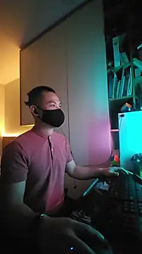 Snapshot of OnlyHand9x chatting on 02-23-26, 05:10 OnlyHand9x online show from 02-23-26, 05:10