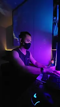 Snapshot of OnlyHand9x chatting on 03-11-26, 06:03 OnlyHand9x online show from 03-11-26, 06:03