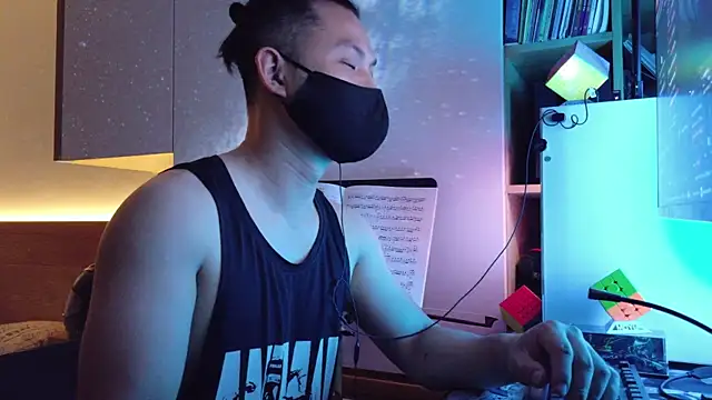 OnlyHand9x online show from 04-29-26, 05:30