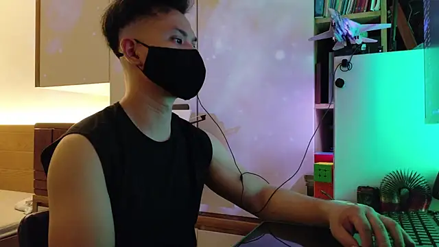 OnlyHand9x online show from 07-08-26, 04:11